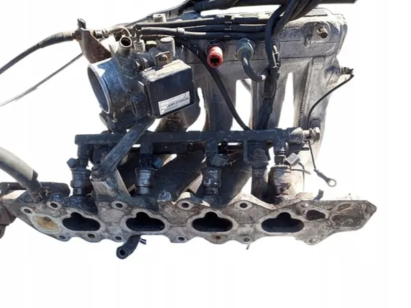 Colector de admisión OEM Daihatsu Feroza 1.6 1988-1998 image 3