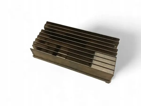 Audi S5 Audio-Verstärker OEM 8F0035223E - Gebraucht image 2