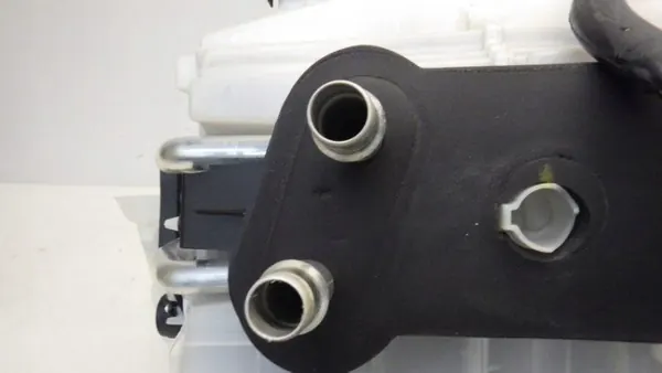 Citroen DS7 Värmefläkt OEM 9811149580 - Begagnad image 9