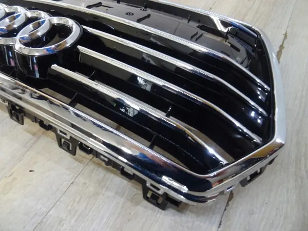 Grille Audi A7 2014+ OEM 4G8853651G LLU - Occasion image 7