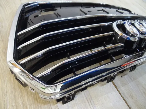 Grille Audi A7 2014+ OEM 4G8853651G LLU - Occasion image 8