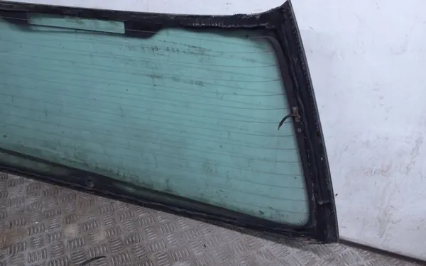 Luna trasera Audi A4 B5 OEM 43R001193 - Usada image 6