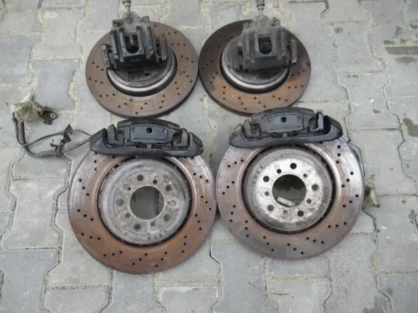 Bromsskivor & Bromsok OEM 123456 för BMW M3 image 2