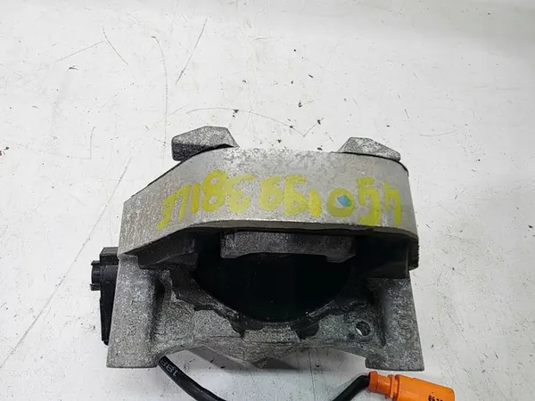 Audi Moottorin kiinnike 4G0199381LE image 5