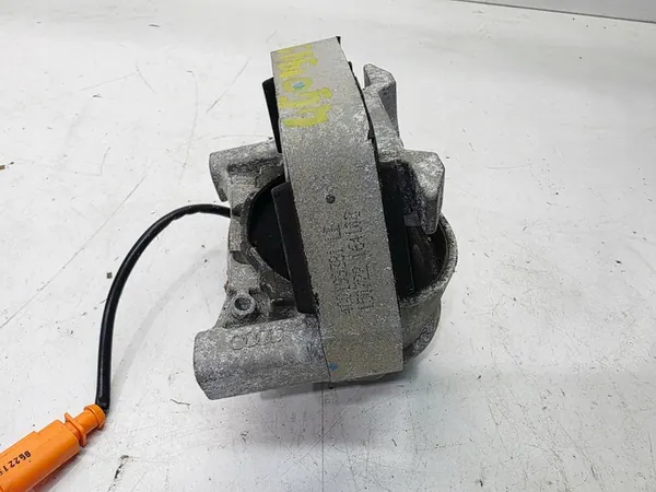 Audi Moottorin kiinnike 4G0199381LE image 6