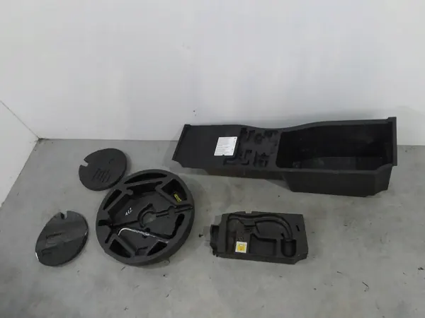OEM 5907911268244 Reserverad-Schaumeinlage BMW X5 E70 image 2