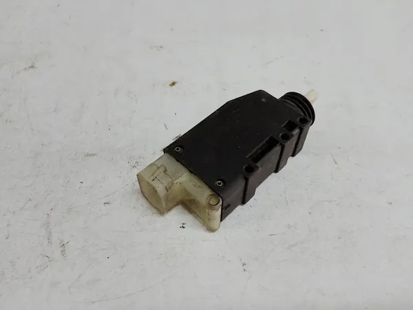 OPEL CORSA B DÖRRLÅS 90493701 image 3