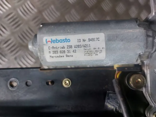 Techo solar usado OEM 2037800440 para Mercedes-Benz W203 Sedán image 5