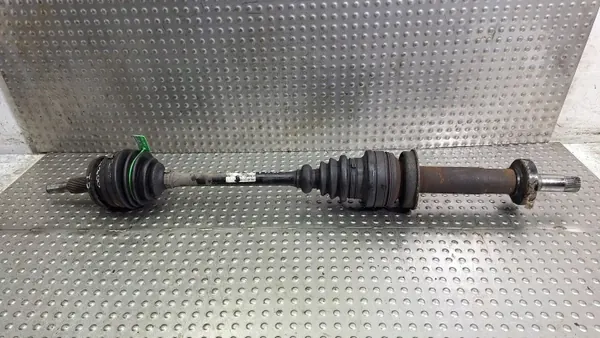 Semi-eje delantero derecho OEM S26372083 VW Transporter image 2