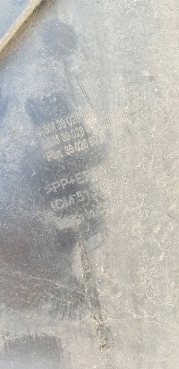 Opel Corsa E etu vasen lokasuoja OEM 39026893 image 3