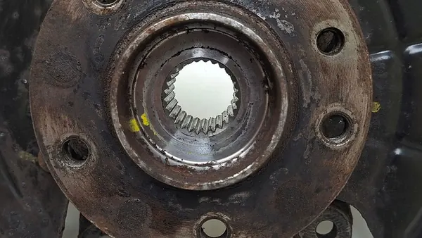 2019 Jeep Compass Takapyörän napa image 5