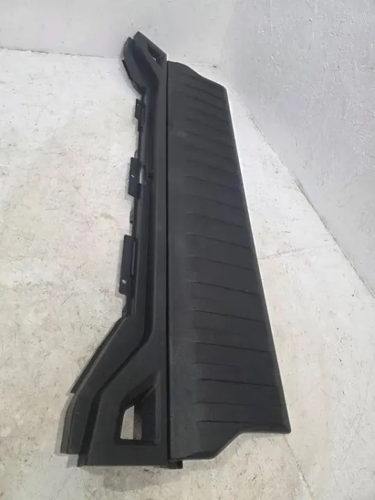 BMW X5 G05 Heckklappenabdeckung OEM 7438172 - Gebraucht image 2