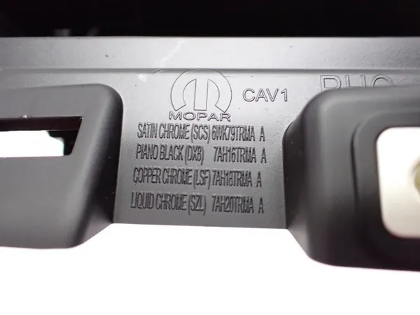 OEM 10-43 konsolin tuuletusritilä Jeep Compass II:lle image 6