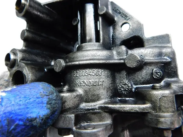 Olje pump 2.0 dCi - Renault Trafic II Opel Vivaro A image 7