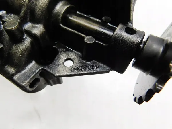 Olje pump 2.0 dCi - Renault Trafic II Opel Vivaro A image 8