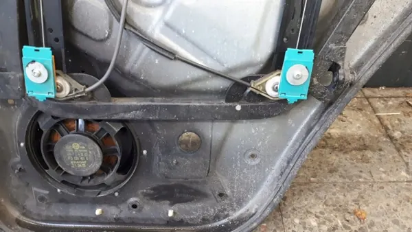OEM 7L6839729c Vänster bakdörrram Audi Q7 image 7