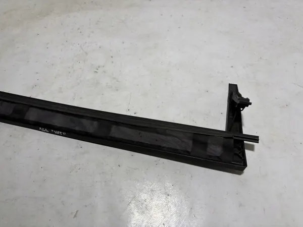 Windabweiser Mercedes ML W166 OEM - Originalteil image 3