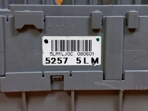 Caixa de fusíveis OEM 38200SWA para Honda CR-V 3 image 3