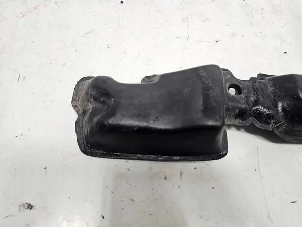 Isolamento de para-lama dianteiro esquerdo Ford Mustang Mach-E OEM image 4