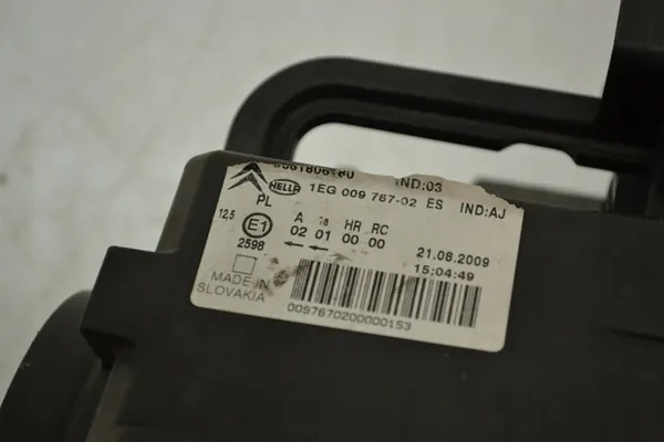 FARO DIREITO CITROEN C3 PICASSO 08-15 image 8