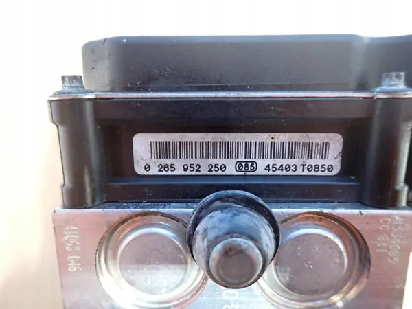 Pompe ABS OEM 13442015 pour Opel Corsa D image 5