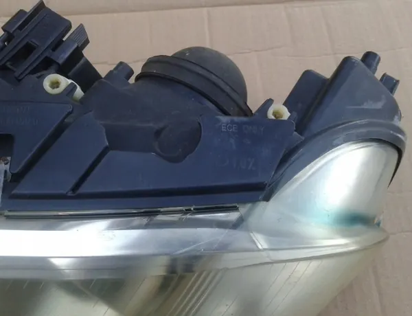 Farol esquerdo dianteiro OEM 3B0941015AK para VW Passat B5 image 4
