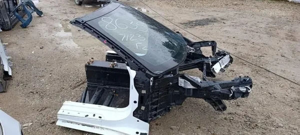 Kori Chevrolet Corvette 2021 OEM 281931 - Käytetty image 2