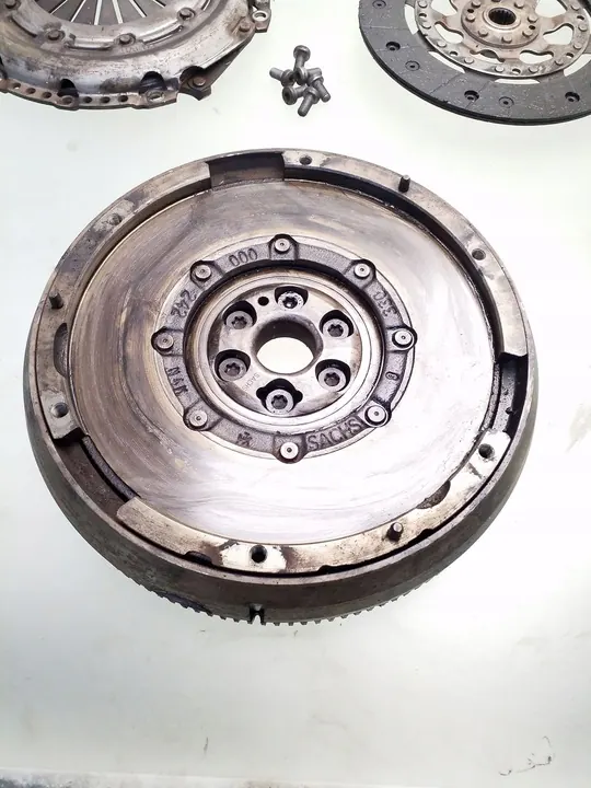 Koko Kytkin Peugeot 207 2009 9659269480 image 4