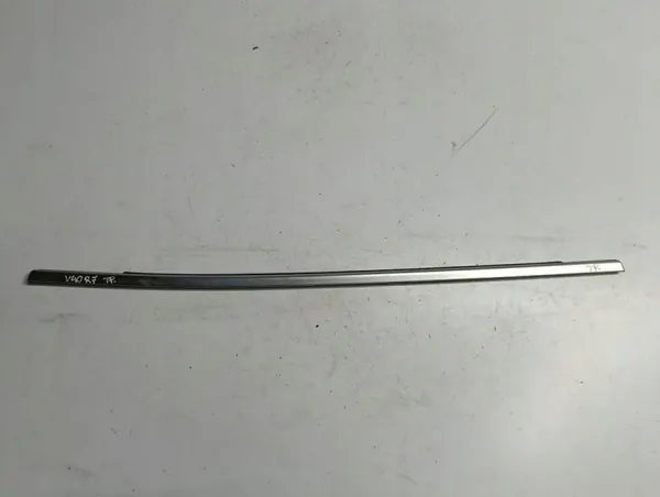 Volvo V40 II 12-19 Rechter achter chrom schraapstrip OEM 31278605 image 2