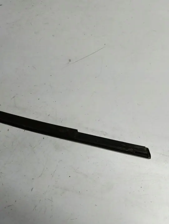 Volvo V40 II 12-19 Rechter achter chrom schraapstrip OEM 31278605 image 4