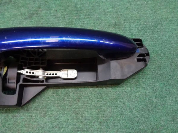 Poignée de porte Fiat Bravo 2 avant droite OEM 242566 image 3