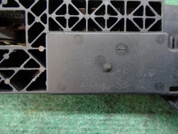 Poignée de porte Fiat Bravo 2 avant droite OEM 242566 image 6