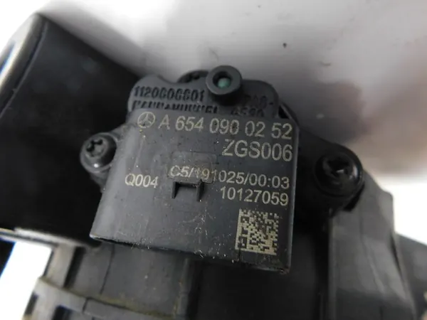 Polttoainesuodattimen kotelo Mercedes W213 2.0 CDI OM654 A0029907917 image 4