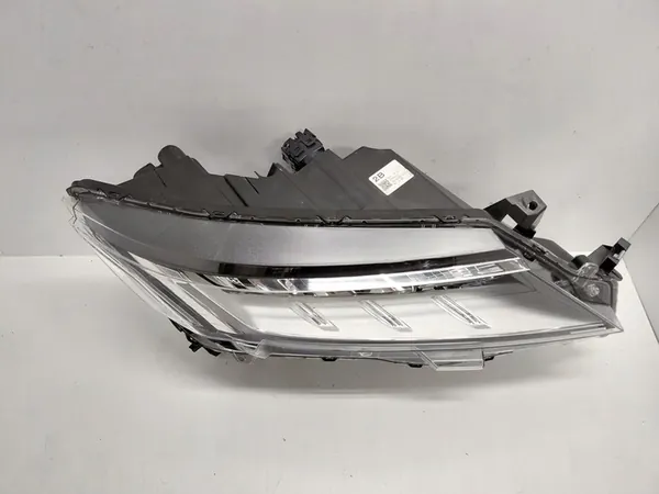 Lámpara LED derecha Mitsubishi ASX II image 2