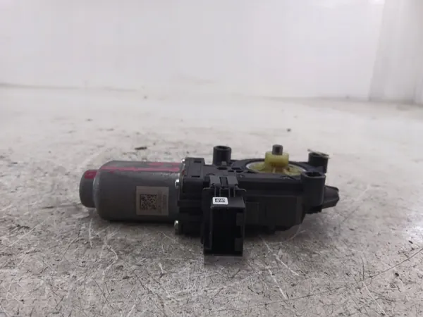 Ikkunamoottori Skoda Fabia II 6R0959801M image 4