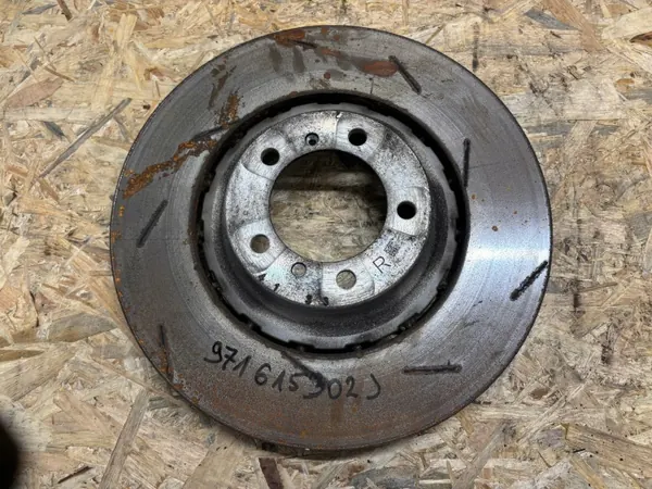 Porsche Taycan etu-oikea jarrulevy OEM 971615302j image 2