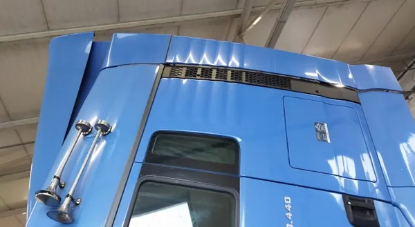 MAN TGX Ohjaamon Spoilerit OEM Spoilery - Käytetty image 2