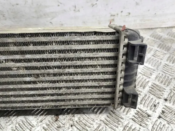 Ford Intercooler OEM 8V619L440CC - Käytetty kunto image 4