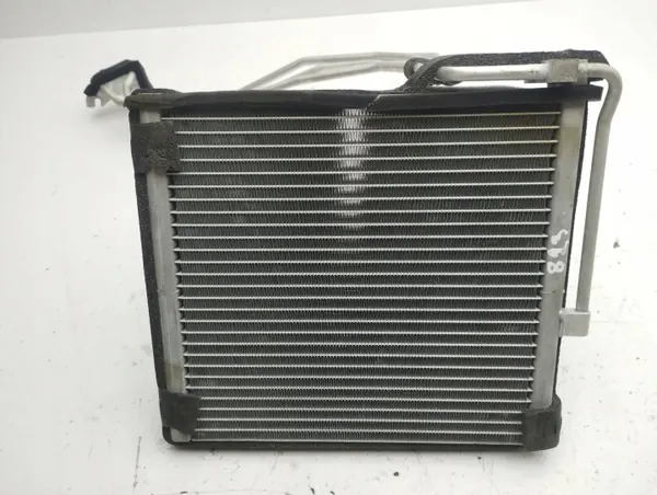 Tesla Model 3 2022 A/C Lämmitysydin OEM 21113000012 image 7