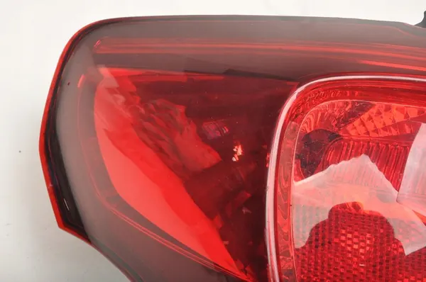 Luz Trasera Izquierda Citroen DS3 10-> image 9