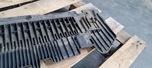 S4 B8 A4 Framskydd 8K0807233B image 10