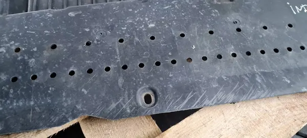 S4 B8 A4 Framskydd 8K0807233B image 7