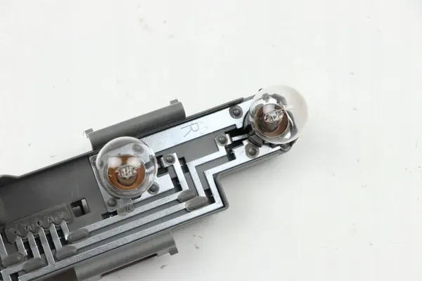 VW GOLF V VI Höger Bakljusinsats Kombi 1K9945258 image 2