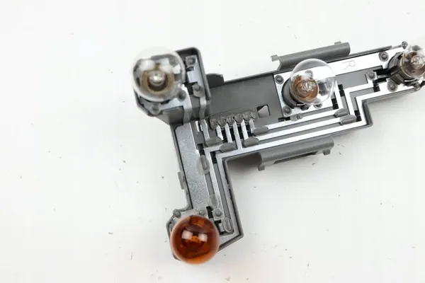 VW GOLF V VI Höger Bakljusinsats Kombi 1K9945258 image 3