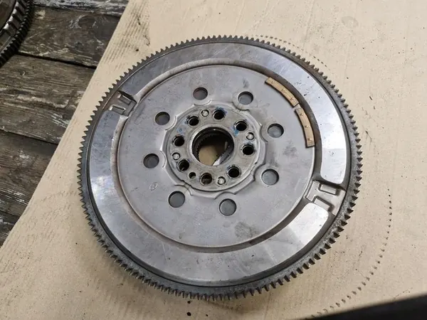 RENAULT TRAFIC 3 VIVARO B TALI 1.6 DCI VOLANTE 123103802R image 3