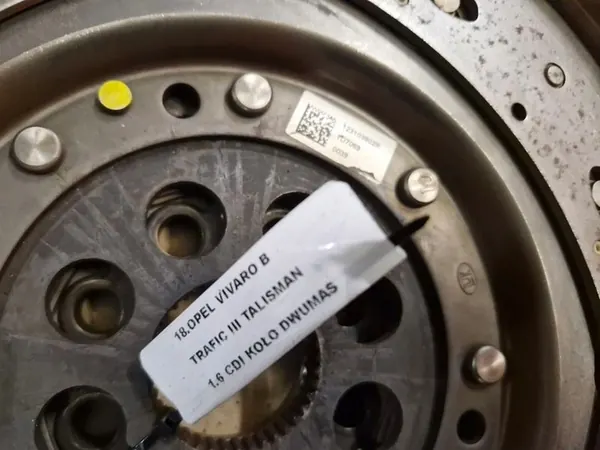 RENAULT TRAFIC 3 VIVARO B TALI 1.6 DCI VOLANTE 123103802R image 4