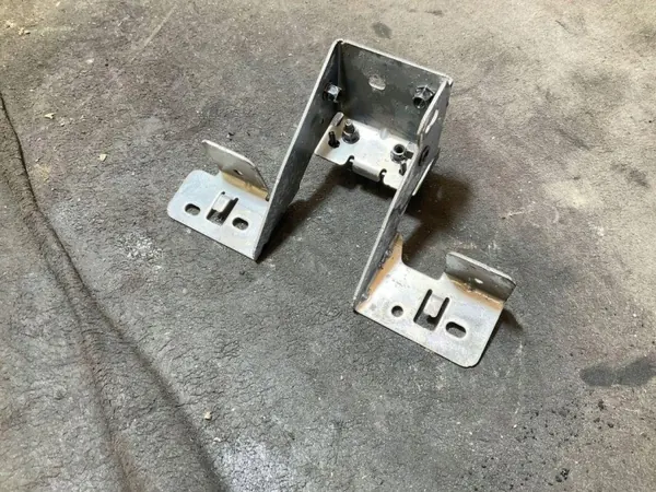 Begagnad Volvo OE karossdel OEM 32322804 image 4