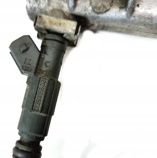 Rampe d'injection Opel Z20LET 2.0 16V Turbo - Pièce OEM image 3