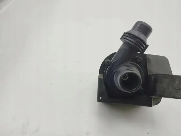 BMW Veden kiertopumppu OEM D419538 X5 E53:lle image 3