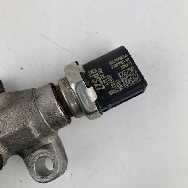 Rampe de carburant + capteurs Audi VW 2.0 TDI image 2